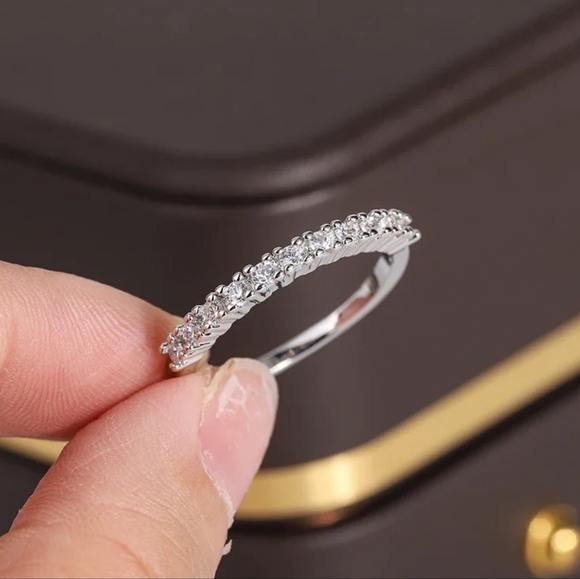 Sterling silver diamond ring - Picture 5 of 5